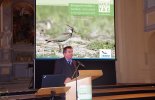 NABU-Landesvorsitzender Bernd Heinitz eröffnete den Sächsischen Naturschutztag und forderte in seiner Begrüßungsrede eine Naturschutzoffensive, die strategisch und finanziell die Weichen für mehr Naturschutz in Sachsen stellt.  | Foto: Ina Ebert | NABU Sachsen